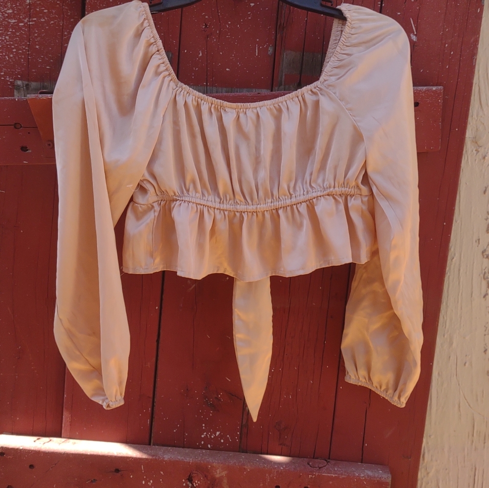 2 Tops Hurley & Rabbit Rose - Picture 10 of 13